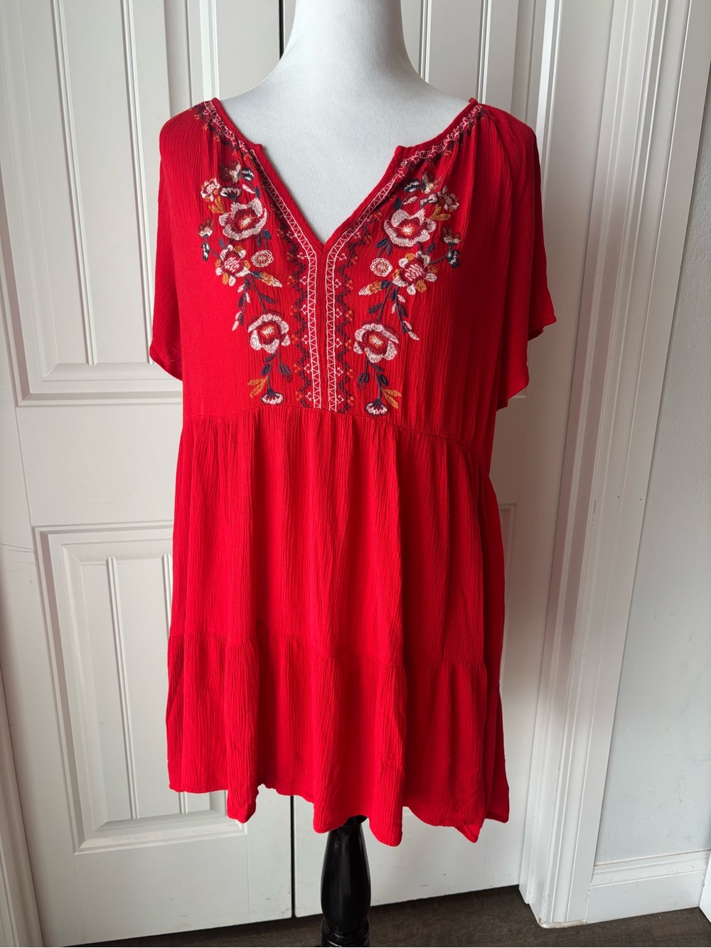 KNOX ROSE Red Embroidered V-Neck Women's dress